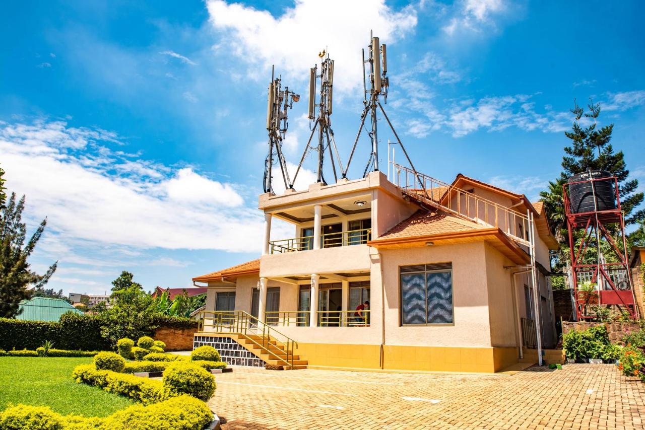 הוסטל Kigali Castle מראה חיצוני תמונה